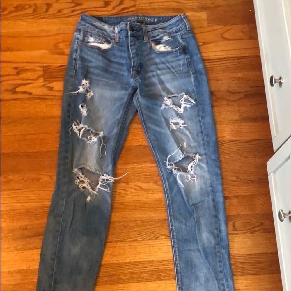 AMERICAN EAGLE BOYFRIEND JEANS